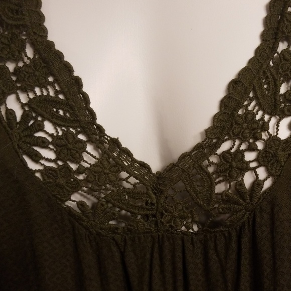 Eyeshadow Lace Trimmed Blouse 👚 - Picture 4 of 6